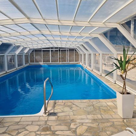 Sunny Hill Apartments & Aqua Park Врнячка-Баня Екстер'єр фото