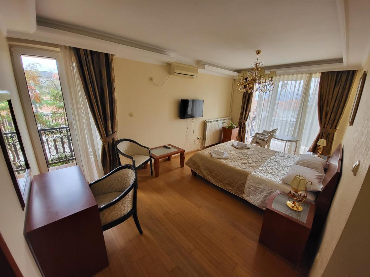 Sunny Hill Apartments & Aqua Park Врнячка-Баня Екстер'єр фото