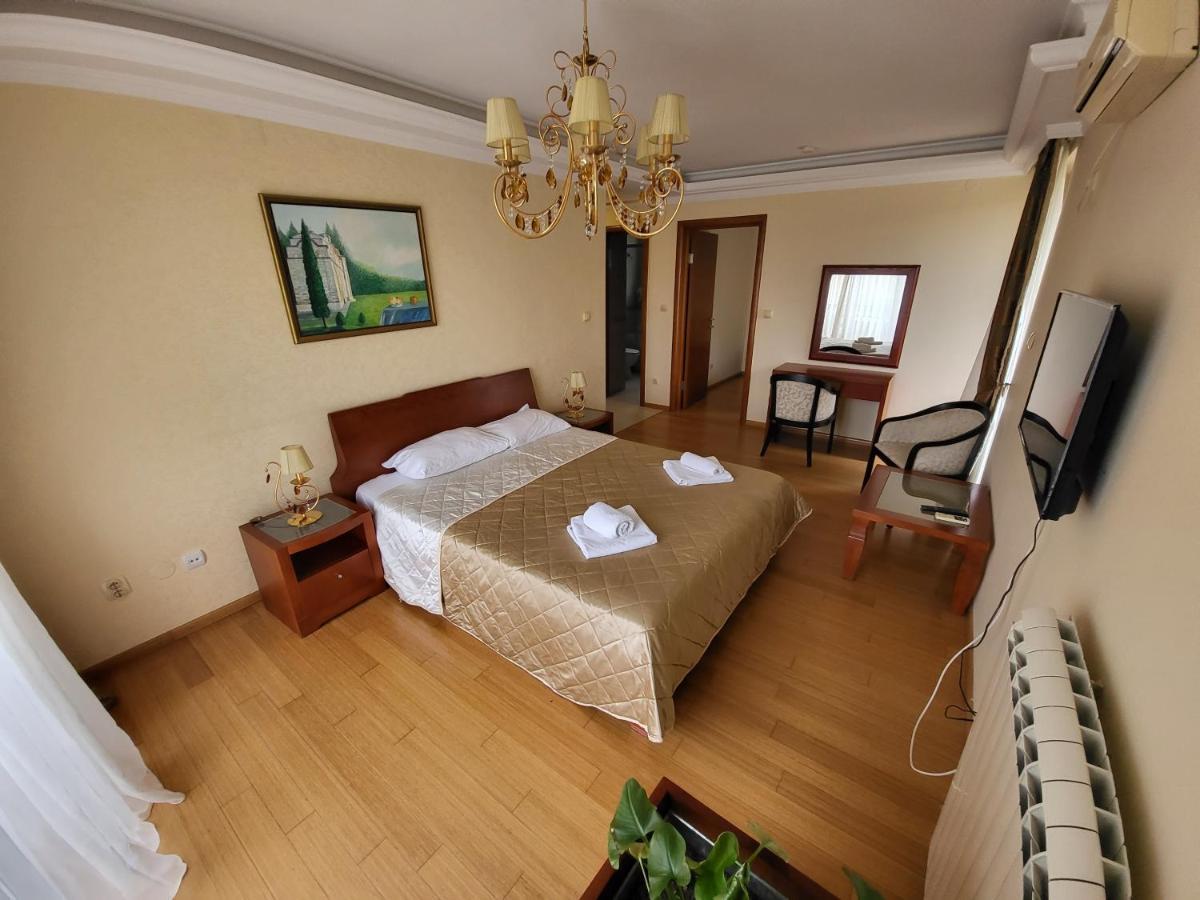 Sunny Hill Apartments & Aqua Park Врнячка-Баня Екстер'єр фото