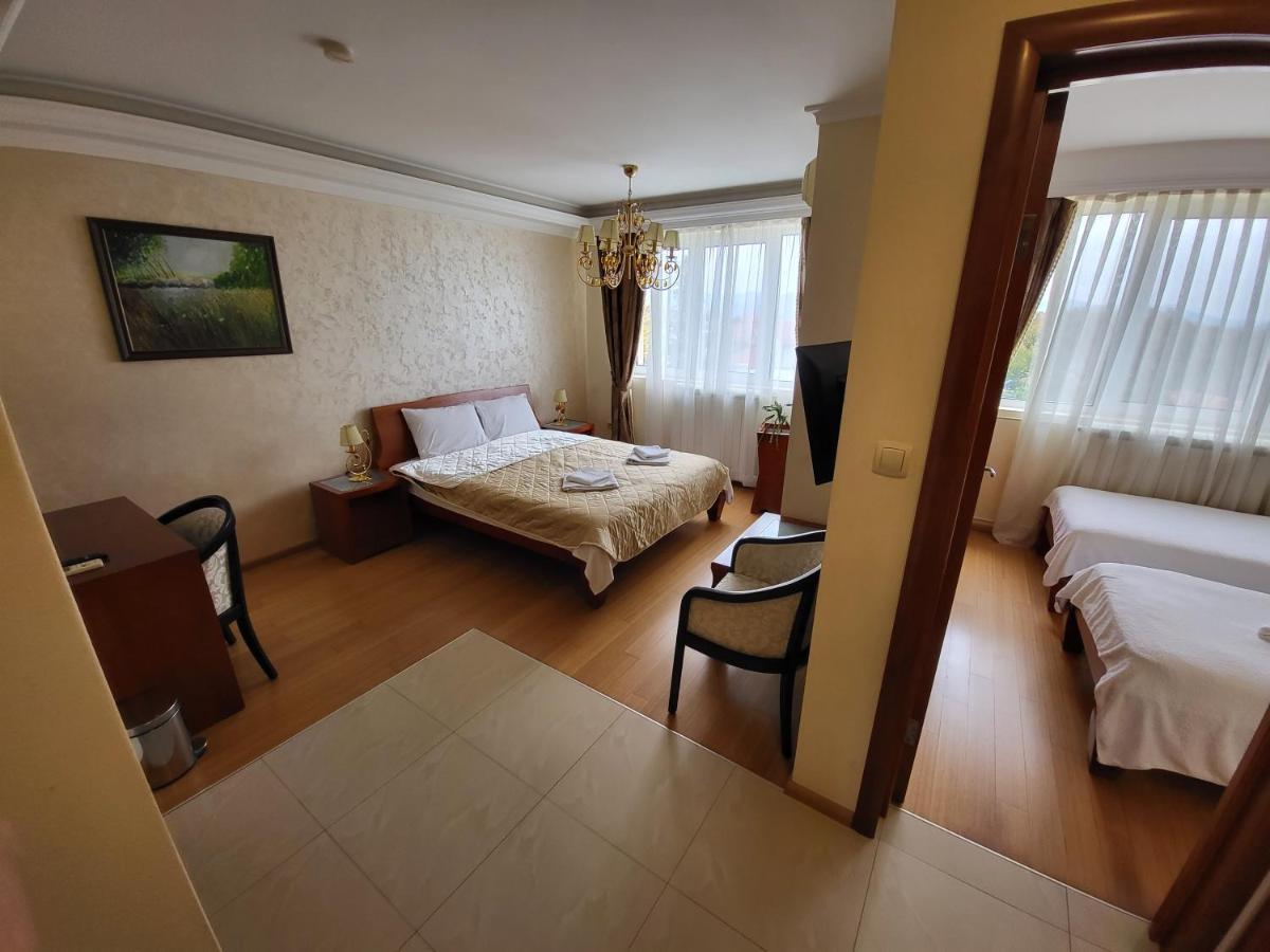 Sunny Hill Apartments & Aqua Park Врнячка-Баня Екстер'єр фото
