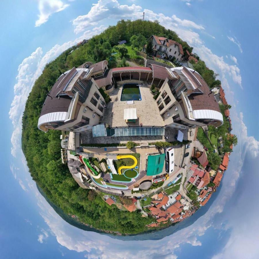 Sunny Hill Apartments & Aqua Park Врнячка-Баня Екстер'єр фото